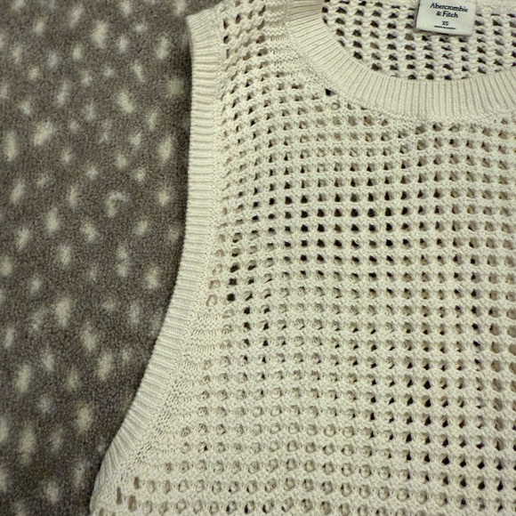 Abercrombie & Fitch Cream Knit swim cover up - Picture 3 of 7